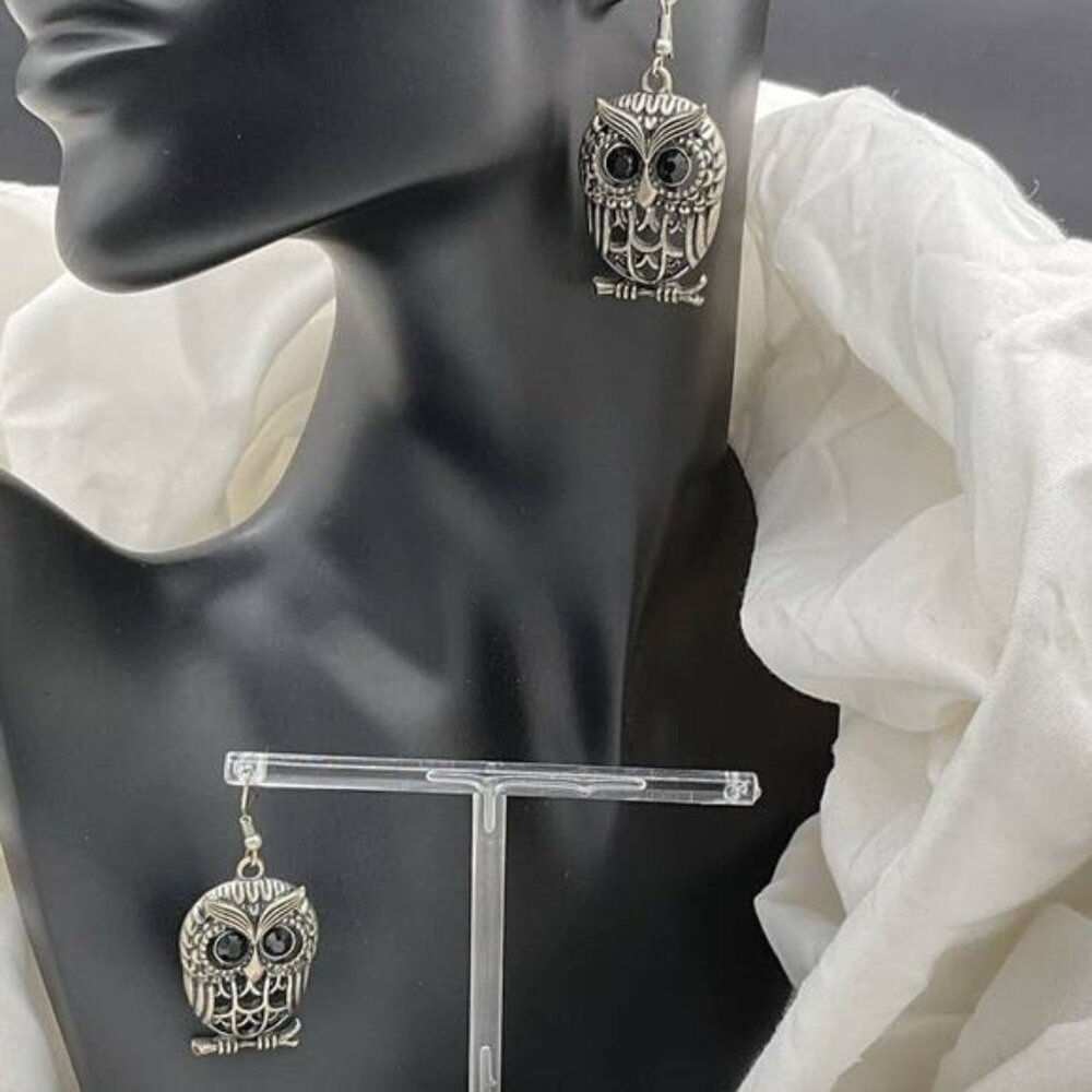 Silver Toned Owl Black Cabochon Eyes Earrings